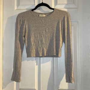 Aritzia; Golden by TNA grey ribbed long sleeve crop